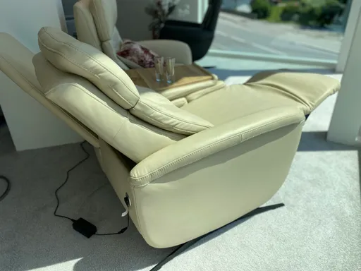 Trapezsofa Sitz.Konzept